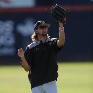 Meet your Posher, Logan